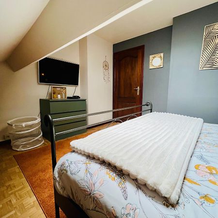 Appartement Au Coeur De Rochefort Kültér fotó
