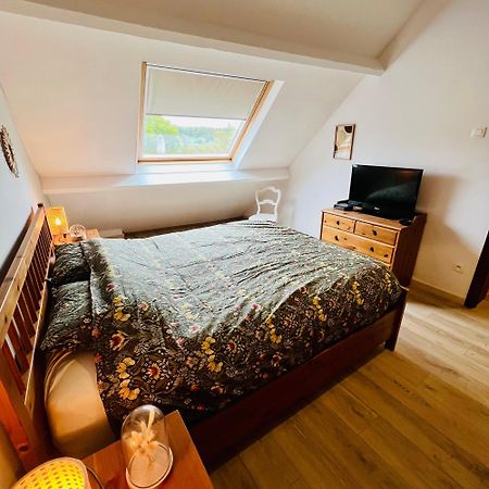 Appartement Au Coeur De Rochefort Kültér fotó